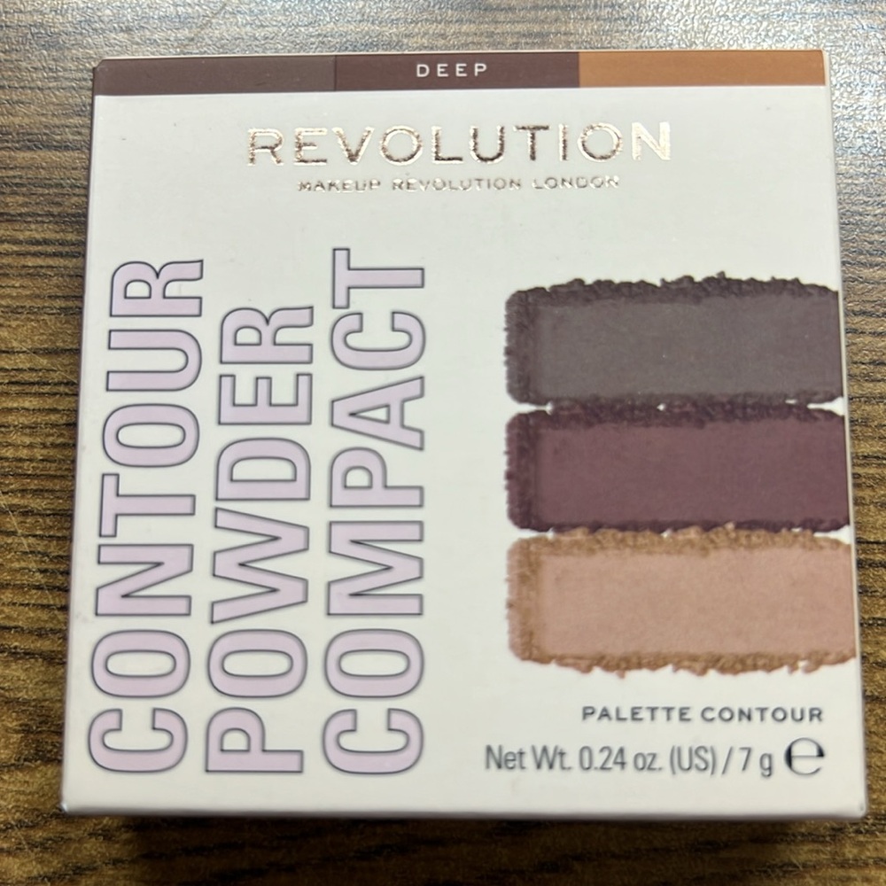 Revolution Contour Powder Compact 3 Color “Deep” - Picture 6 of 11